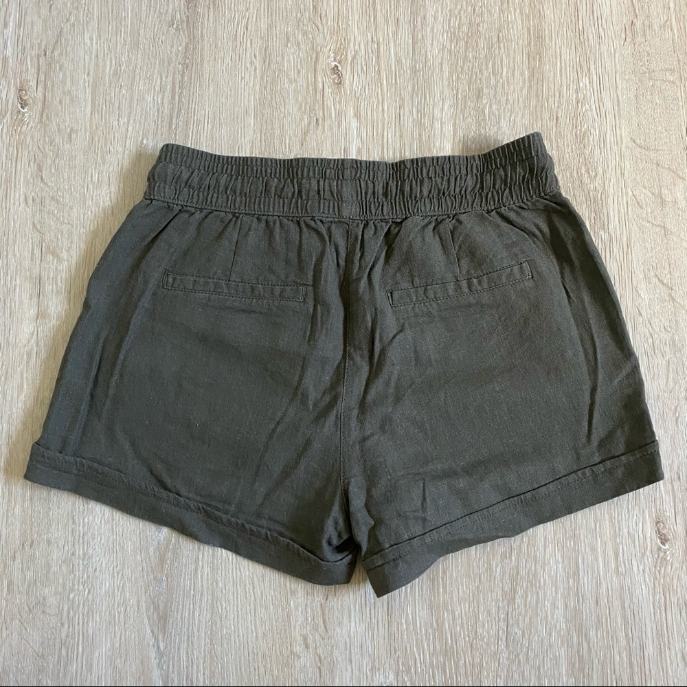 Dynamite Shorts - Picture 2 of 5
